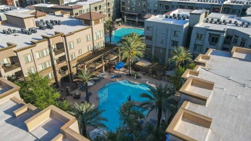 Desert Ridge Apartment | Villa Desert Ridge condo