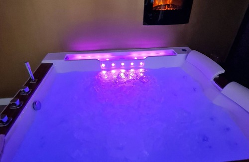 Saint - Martin - du - Touch House | Villa Design Avec Jacuzzi et Terrasse Privatifs