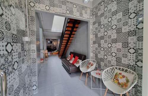Sidomulyo Villa | Villa di Kota Batu dengan Private Pool