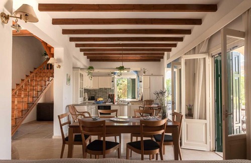 Acharavi House | Villa Diana