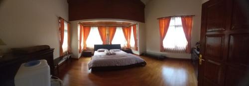 Parongpong Villa | Villa Dinar Tulip VIB