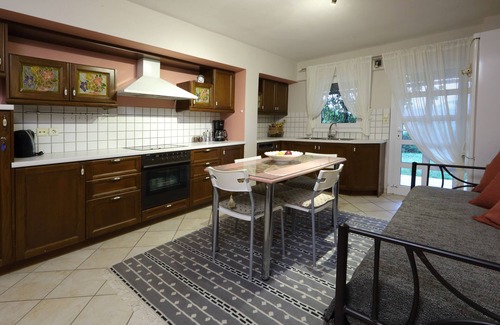 Ioannina Villa | Villa Dioni a magnificent Villa