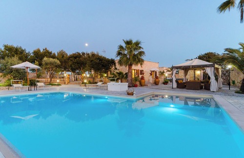 Marina di Mancaversa Villa | Villa Divina with whirlpool and Private Pool