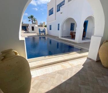 Mezraia Villa | Villa djerba piscine commune