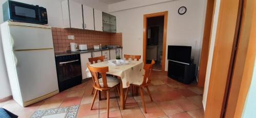 Vir Apartment | Villa Dobra Family Apartments