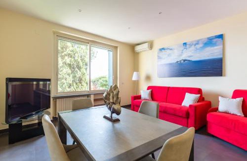 Posillipo Apartment | Villa Dolcevita with parking by Napoliapartments