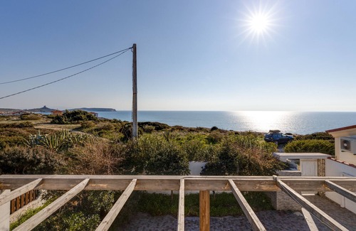 Funtana Meiga Villa | Villa "Domus Bianca" with Sea View, Garden & Wi-Fi