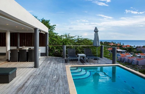Sint Willibrordus Villa | Villa Dorada