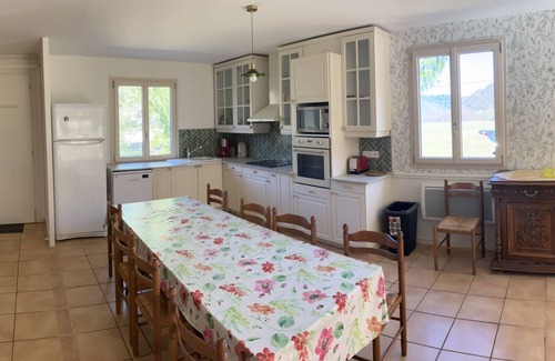 Chambon-sur-Lac Cottage | Villa du Bac: At the foot of the Massif du Sancy