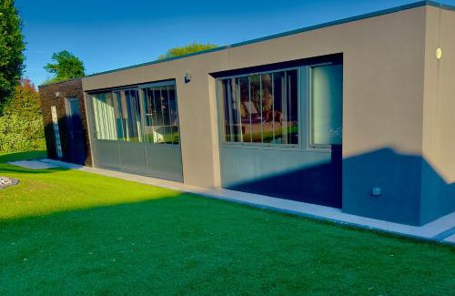 Arsac House | Villa du lac