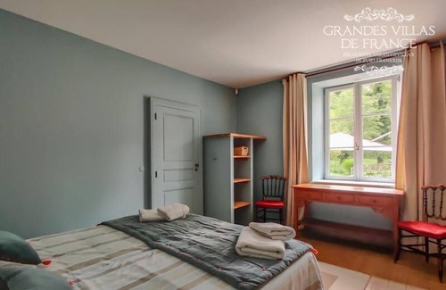 Monthou-sur-Cher Villa | Villa du Meunier Summ