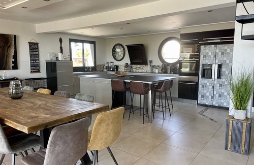 Santec Villa | VILLA DU SIECK 5* 14 p PISCINE int chau/securise Vue MER PLAGE SURF GR34 🏄‍♂️🏖