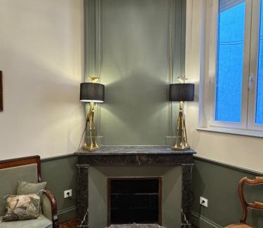 Auxerre Apartment | Villa Du Temple-Parking-Climatisation-Ascenseur-Wifi-Netflix-Hypercentre