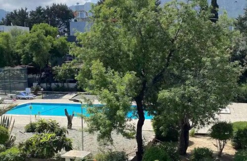 Kyrenia Villa | Villa dublex 3+1,pool,tenis &basketbal,200m to sea &beach,3minute to city center