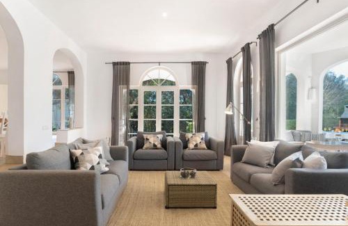 Benalup-Casas Vieja House | Villa Eagle