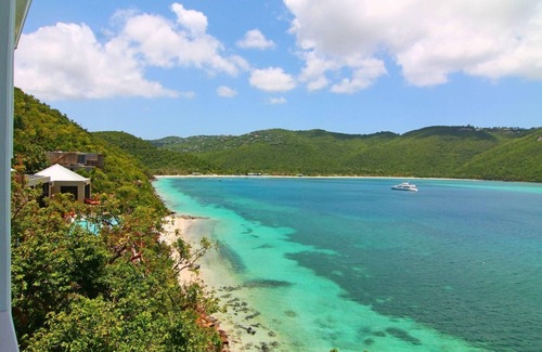 Estate Peterborg Villa | Villa Eau Claire - Magens Bay Affordable Beachfront Villa