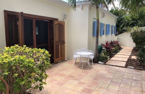 Estate Peterborg Villa | Villa Eau Claire - Magens Bay Affordable Beachfront Villa