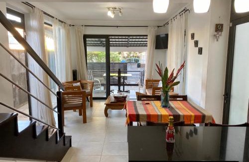 Beau Bassin - Rose Hill Villa | Villa Ebène - Ideal Location in Rose Hill