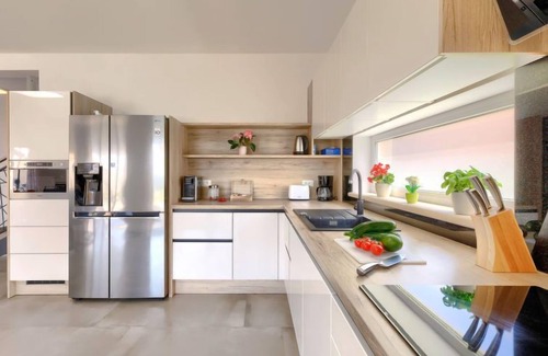 Liznjan House | Villa Edi by Interhome