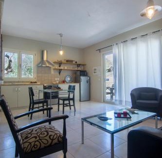 Ieromonachos Apartment | Villa Elaia Suites & Apartments No.5