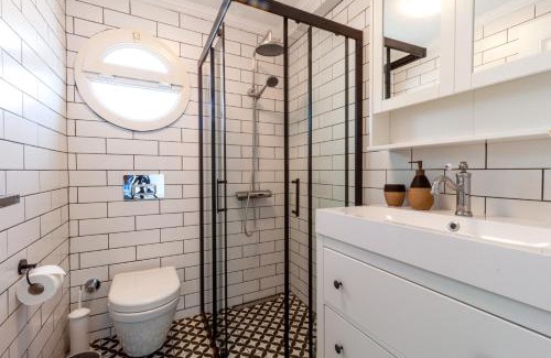 Bogazici House | Villa Elena; Özel Dizayn Tatil Evi