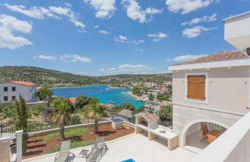 Sevid Villa | Villa Elena