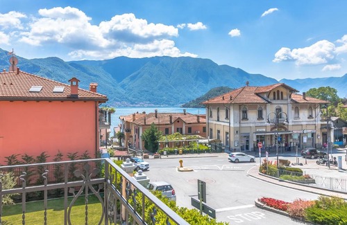Azzano Villa | Villa Elena