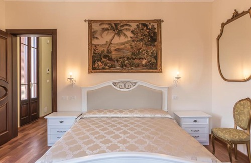 Azzano Villa | Villa Elena