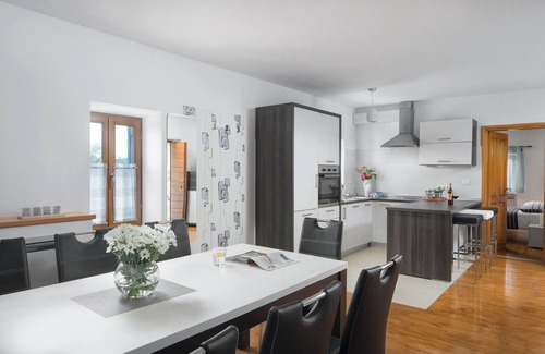 Krsan Villa | Villa Elia in Nova Vas - Haus für 8-10 Personen