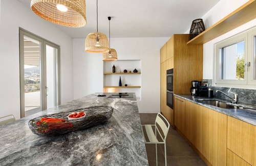Paros Villa | Villa Elia, superb 5-bedroom house with sea views