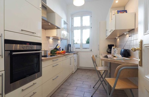 Seebad Heringsdorf Apartment | Villa Elisabeth Welle - modern furnished vacation apartment very close to the beach