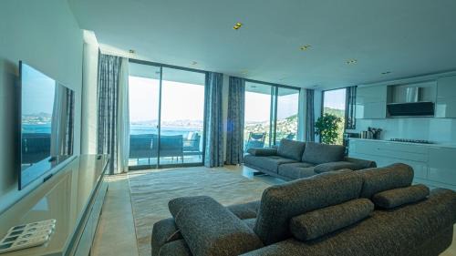 Dagbelen Villa | Villa Ella Sea View Yalikavak Shared Pool