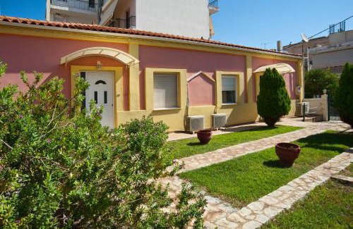 Itea House | Villa Elli 2 Beach-front villa with garden