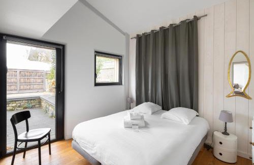 Saint-Briac-sur-Mer House | Villa Emeraude by Cocoonr