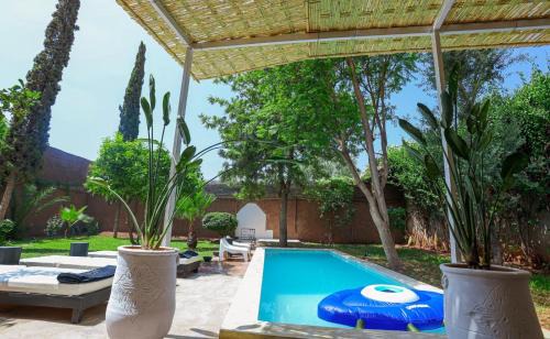 Lahebichate Villa | Villa Emma piscine - ping-pong à seulement 15 minutes de marrakech - ARK Realty