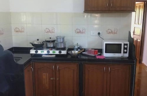 Candolim Apartment | Villa Emmanuel 1Bhk Holiday home (2) nr Candolim beach Goa