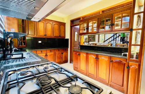 Jarabacoa Villa | Villa en el centro de Jarabacoa con piscina climatizada capacidad de 18 persnas.