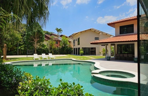 Riviera de Sao Lourenco House | Villa Entre Verdes - Leisure and Nature - Sauna/Court/Jacuzzi/Pool/22p.