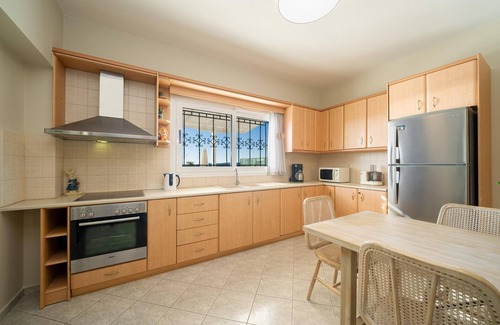 Mousata Villa | Villa Erasmia Large Private Pool Walk to Beach Sea Views A C Wifi - 2646