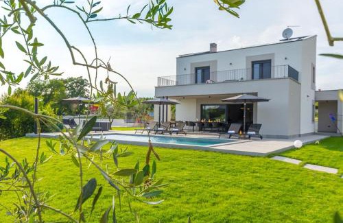 Cabrunici Villa | Villa Eriani by IstriaLux