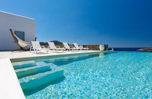 Antiparos Villa | VILLA ERIS
