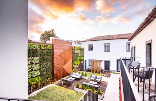 Ponta Delgada Apartment | Villa Esmeralda