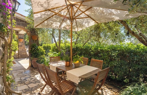 Sant'Agata sui Due Golfi Villa | Villa Esposito - Rustic Family Home with Sea View