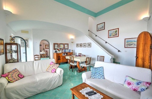 Positano Villa | Villa Eunice: A splendid two-story villa located on the high coast in front of the sea, with Free WI-FI.