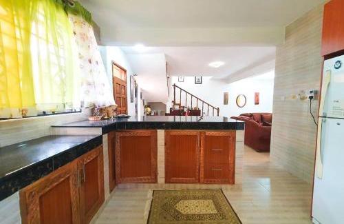 Galu Villa | Villa Fahari