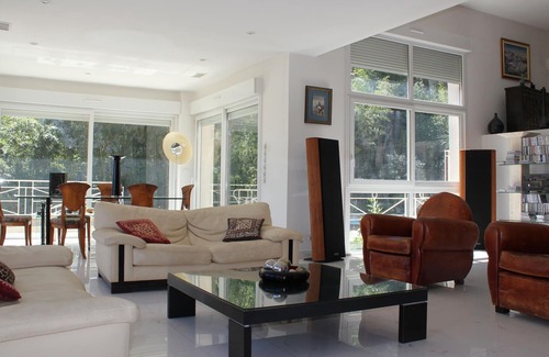 Montferrier-sur-Lez House | Villa Familiale Avec Piscine, Babyfoot, Billard, Table de Ping Pong