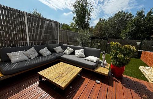 Saint - Martin - du - Touch Villa | Villa familiale climatisée 6 pers