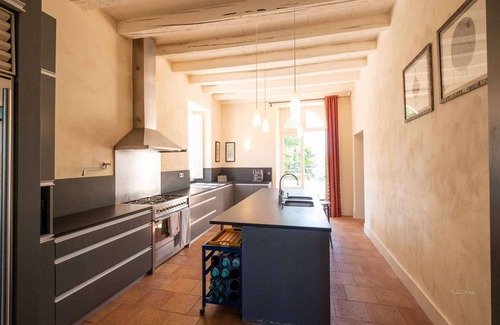 Castelnau-de-Montmiral Villa | Villa Fezembat - Centenary park, natural pool in the heart of the Tarn