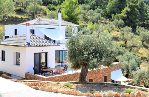 Votsi Villa | Villa Fegari