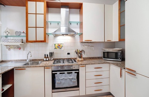 Ventimiglia Villa | Villa 'Felice' with Mountain View, Private Terrace and Wi-Fi